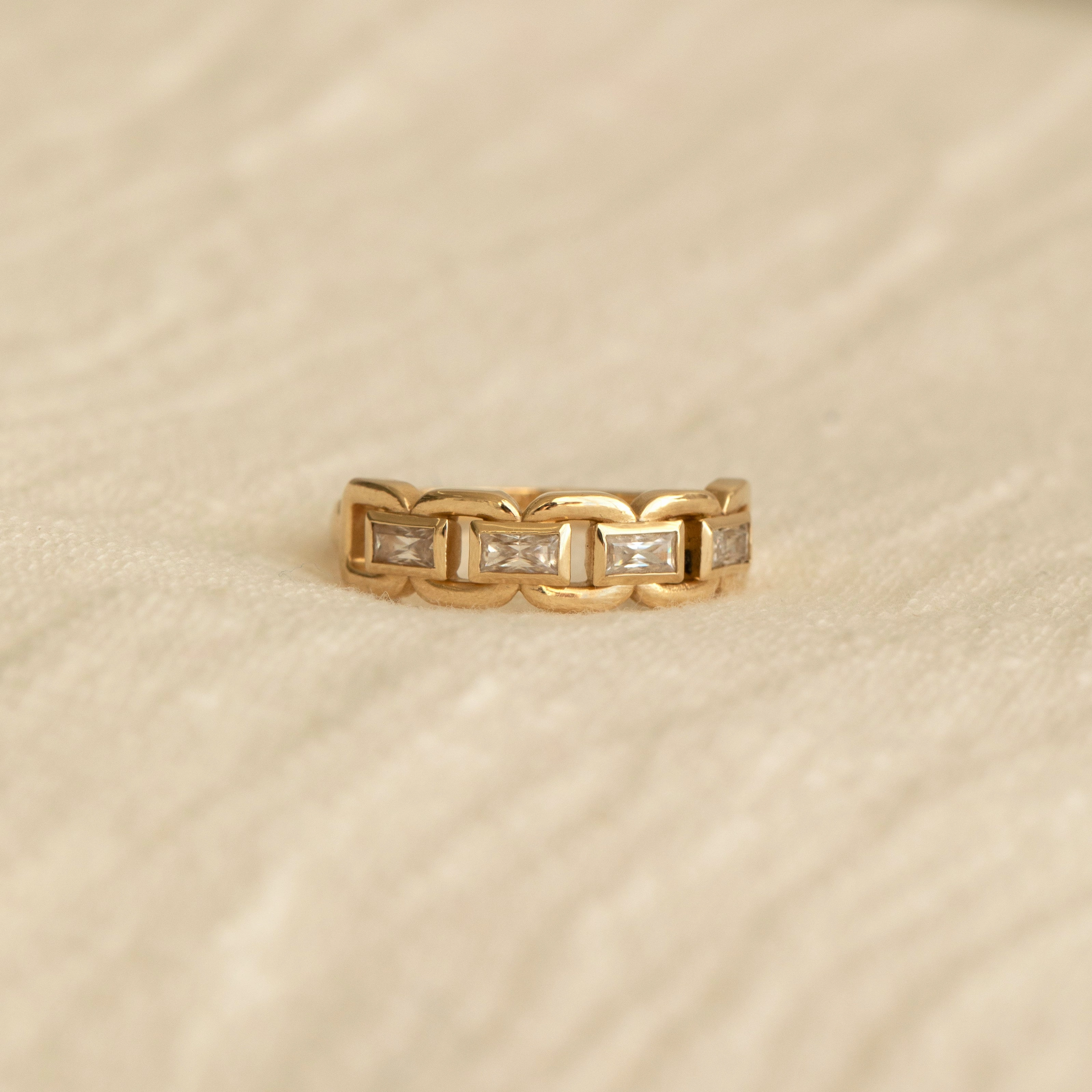 C'est Moi Link Ring