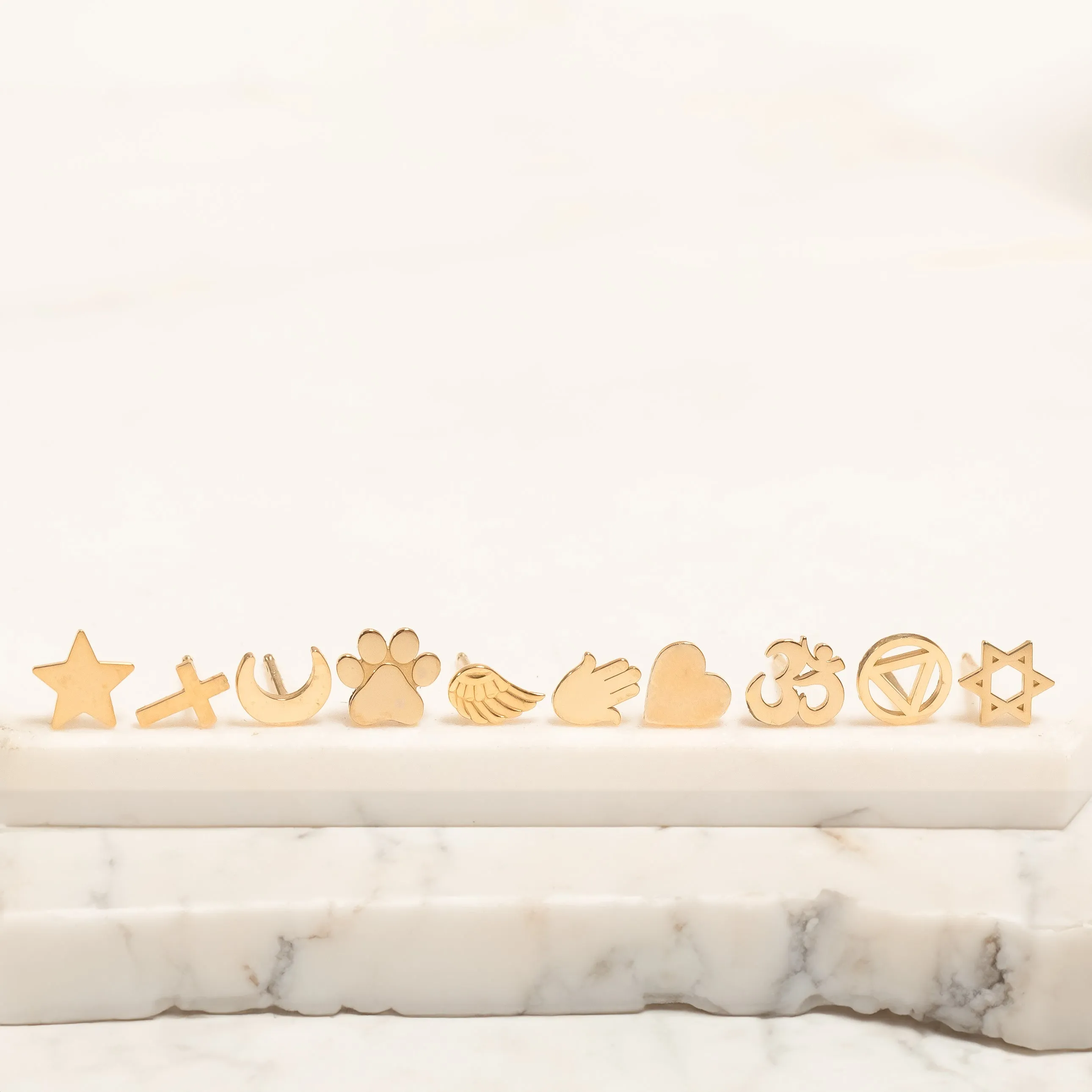 Charm Stud - Paw