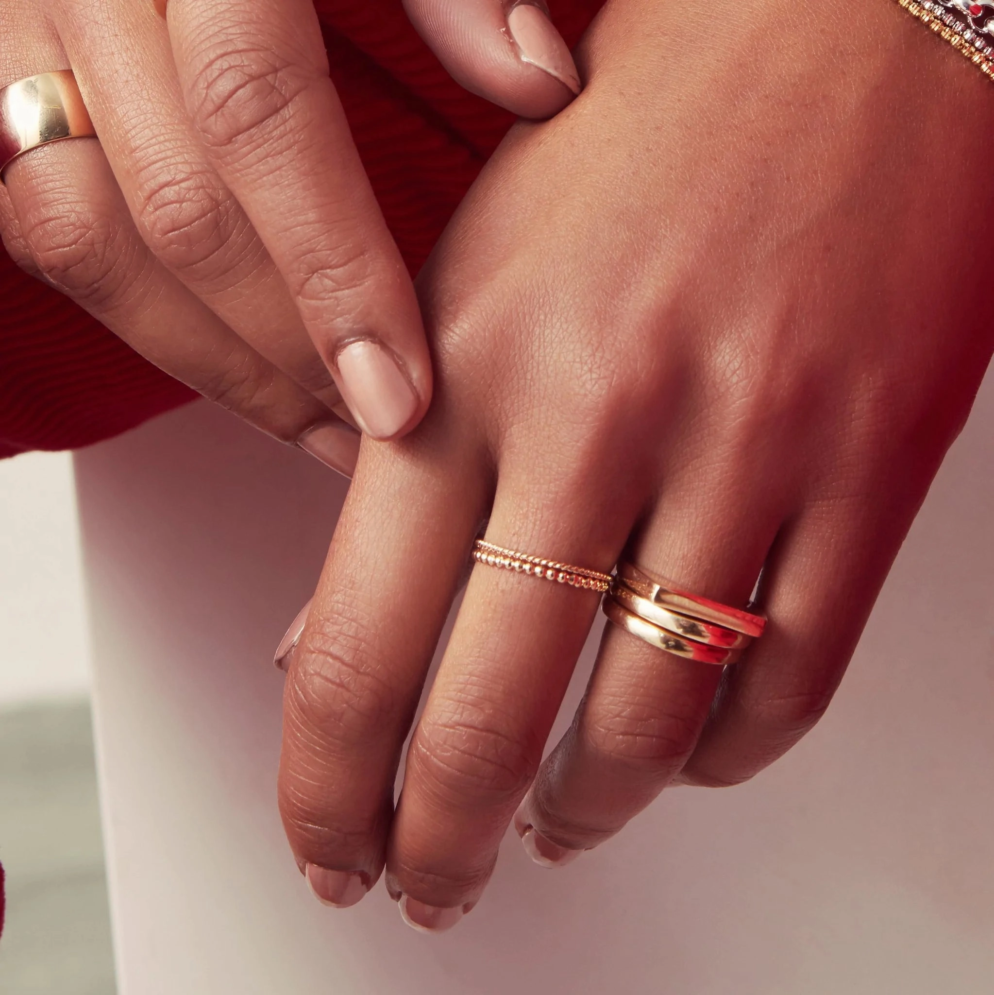 Delicate Twist Band