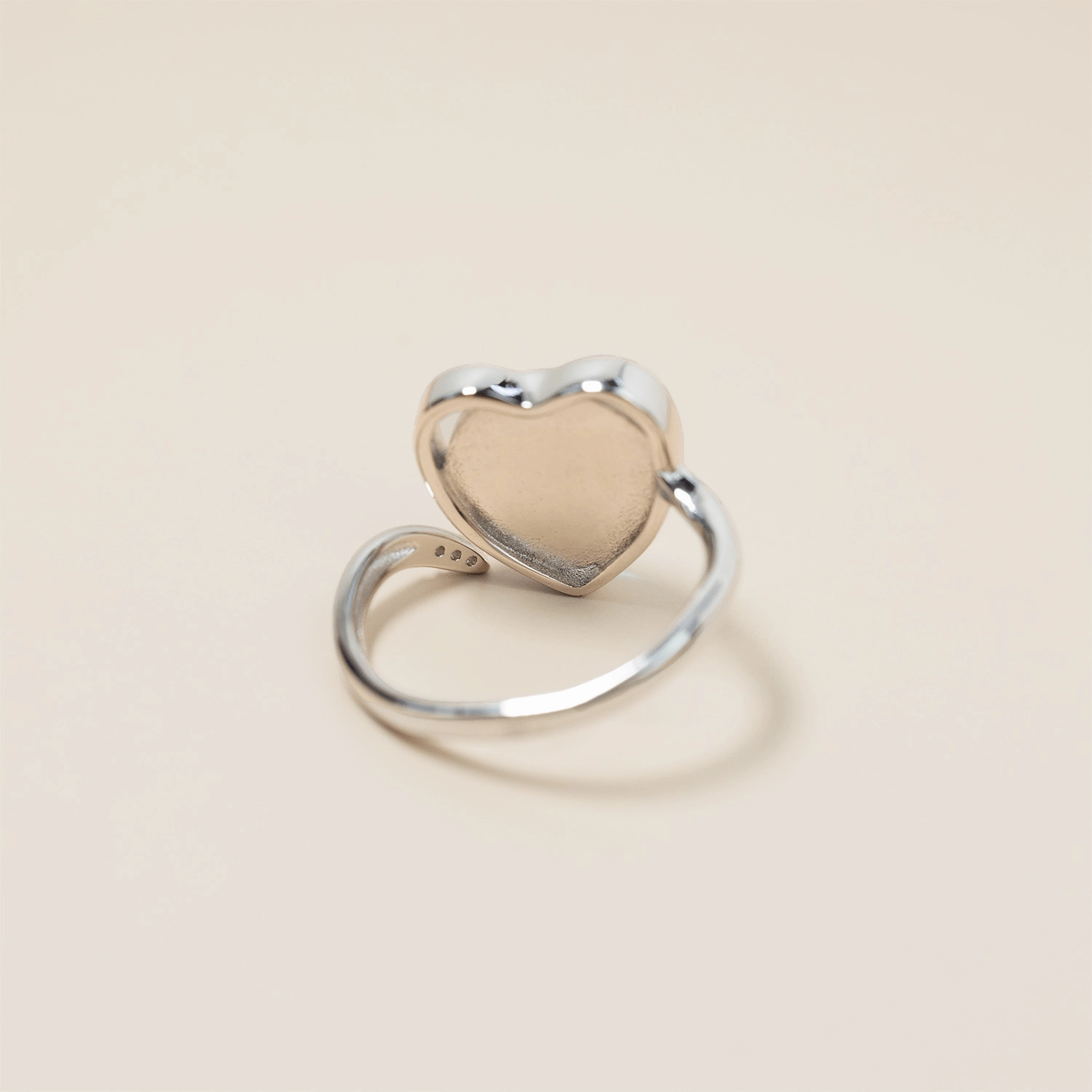 Luna Love Ring in Rhodium